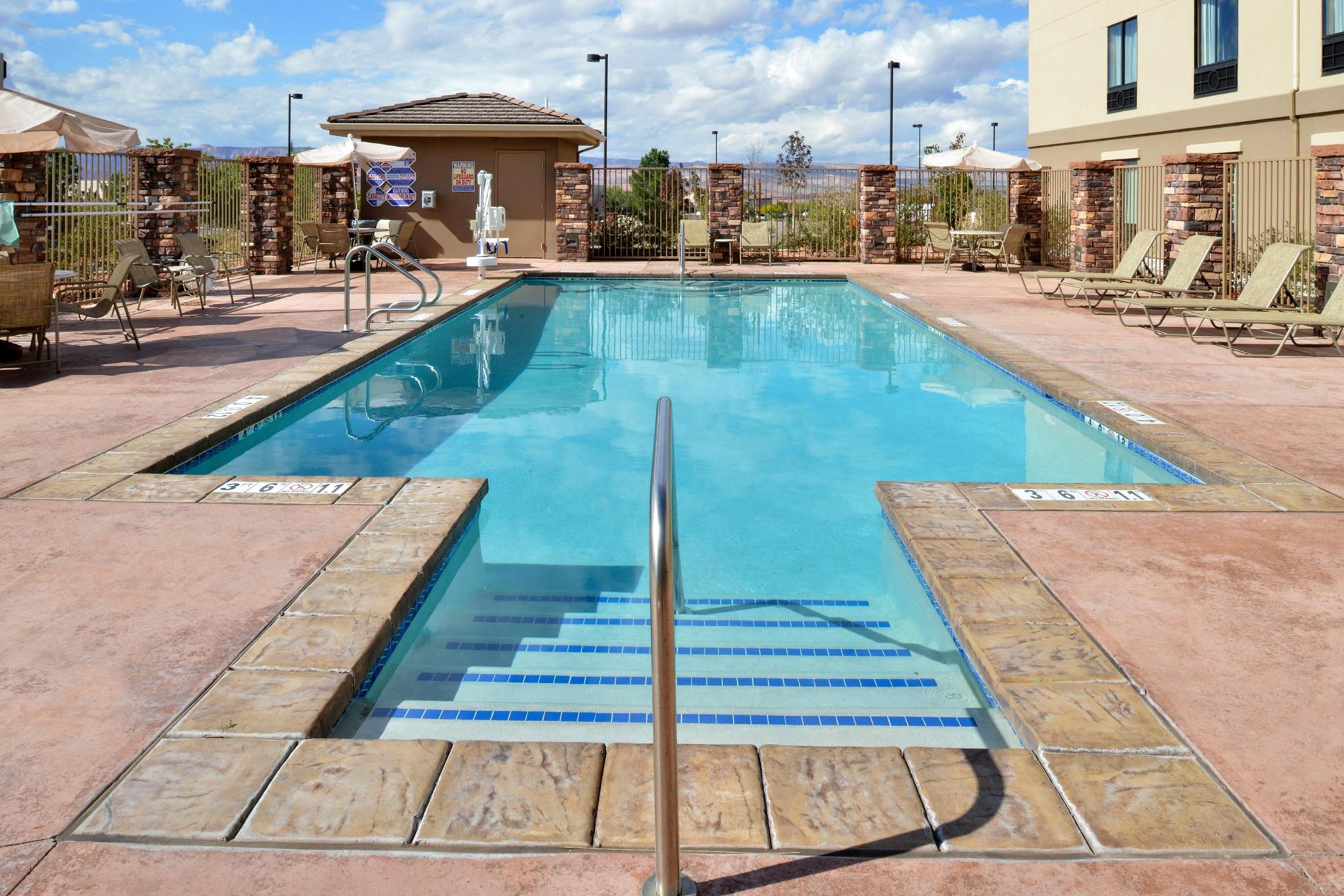 Holiday Inn Express & Suites Page - Lake Powell Area By Ihg Luaran gambar